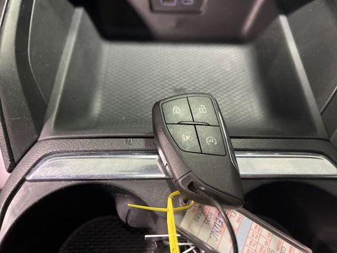 Used 2025 GMC Terrain Elevation image 31