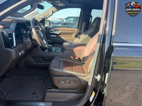 Used 2024 GMC Sierra 1500 Denali AWD/4WD image 9