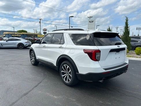 Used 2023 Ford Explorer ST-Line w/ Class IV Trailer Tow Package image 8