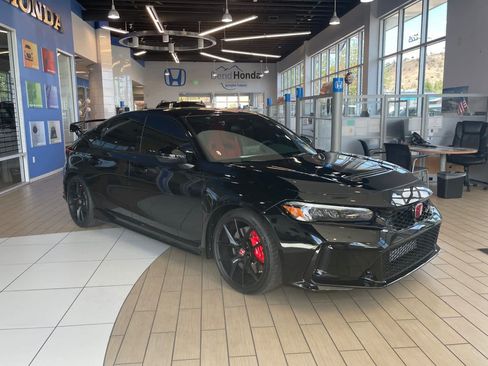 Used 2026 Honda Civic Type R image 7