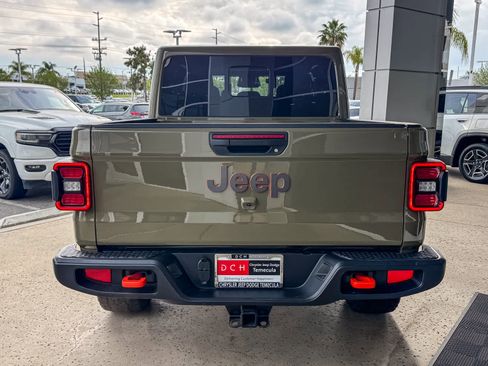 New 2026 Jeep Gladiator Mojave image 7