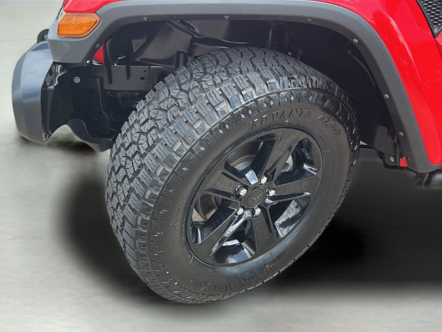 Used 2023 Jeep Wrangler Unlimited Sahara AWD/4WD image 44