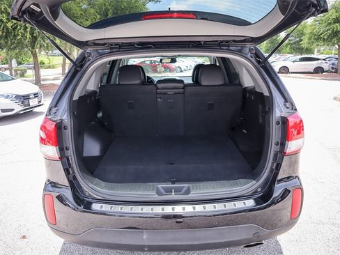 Used 2015 Kia Sorento EX image 29
