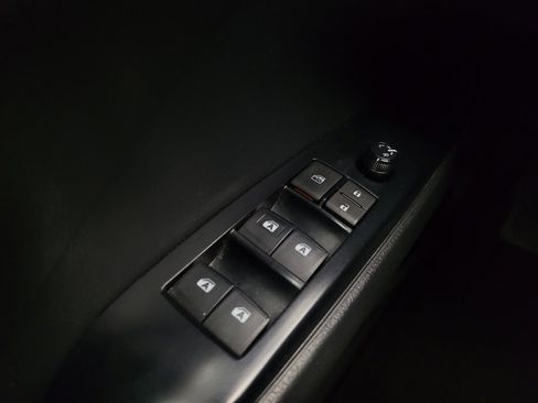 Used 2019 Toyota Camry SE image 27