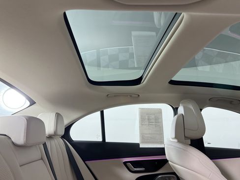 Used 2026 Mercedes-Benz E 350 4MATIC Sedan image 18