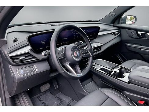 Used 2025 Buick Enclave Preferred AWD/4WD image 16
