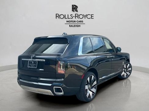 New 2026 Rolls-Royce Cullinan AWD/4WD image 3