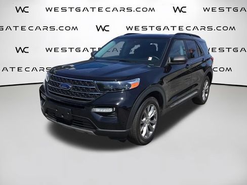Used 2022 Ford Explorer XLT w/ Equipment Group 202A AWD/4WD image 1