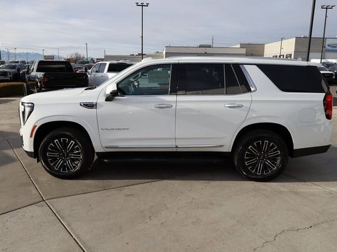 New 2026 GMC Yukon Elevation image 3