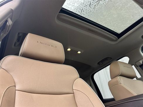 Used 2018 GMC Sierra 2500 Denali w/ Duramax Plus Package image 17