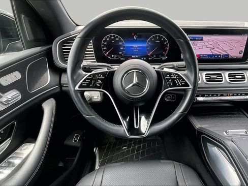 Used 2025 Mercedes-Benz GLE 450 4MATIC Coupe image 6