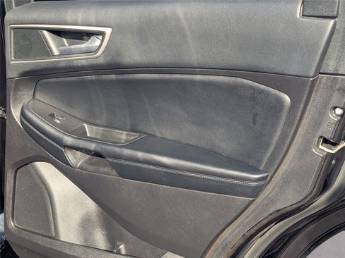 Used 2022 Ford Edge SEL AWD/4WD image 34