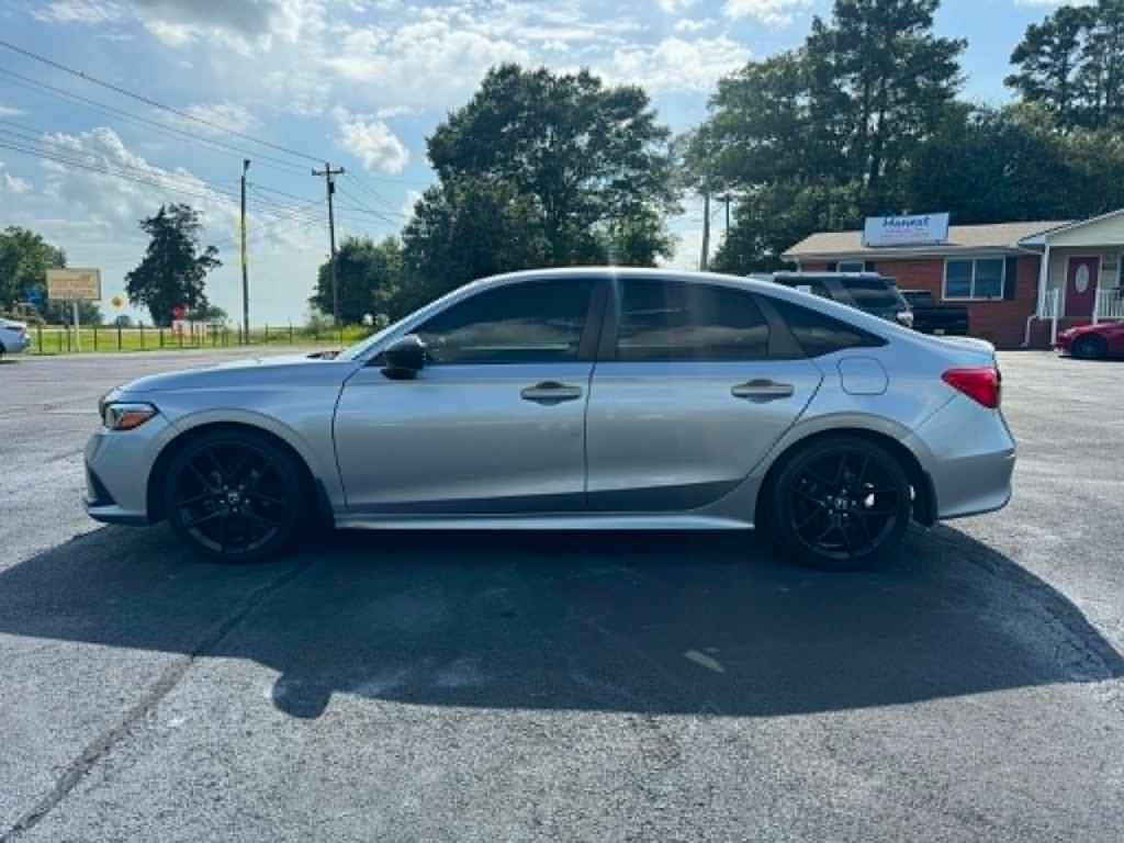 Used 2022 Honda Civic Sport image 3