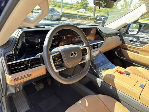 Certified 2025 INFINITI QX80 Sensory image 11