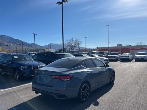 Used 2024 Nissan Sentra SR w/ SR Premium Package image 5