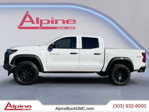 Used 2024 Chevrolet Colorado Trail Boss w/ Advanced Trailering Package image 2