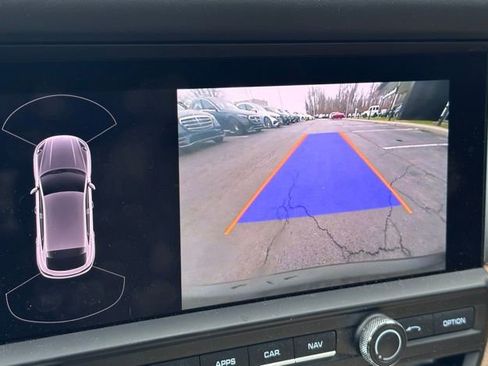 Used 2021 Porsche Macan image 15