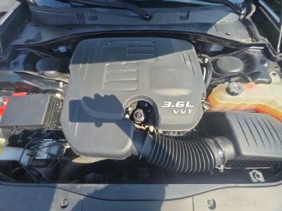 Used 2020 Dodge Charger SXT RWD image 17