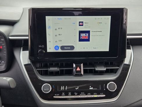 Used 2024 Toyota Corolla LE image 11