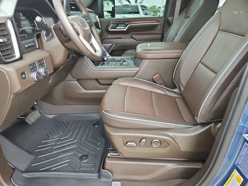 Used 2025 GMC Sierra 2500 Denali w/ Denali Reserve Package AWD/4WD image 20