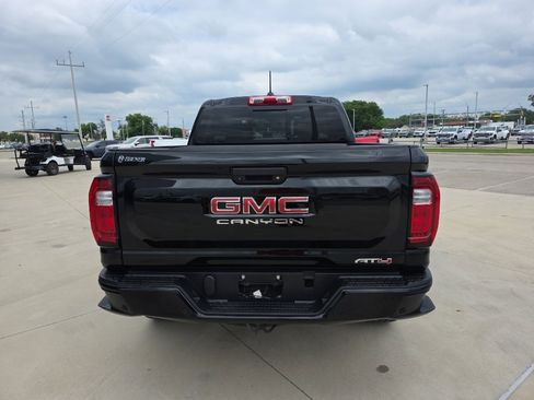 Used 2023 GMC Canyon AT4 w/ AT4 Premium Package AWD/4WD image 17