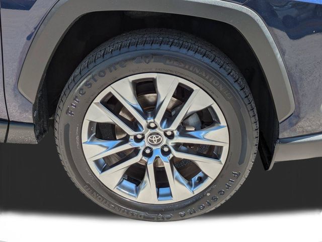 Used 2021 Toyota RAV4 XLE Premium FWD image 11