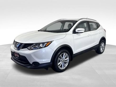 Used 2018 Nissan Rogue Sport SV AWD/4WD image 4