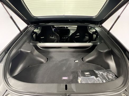 Used 2024 Nissan Z NISMO w/ Floor Mat Package image 32