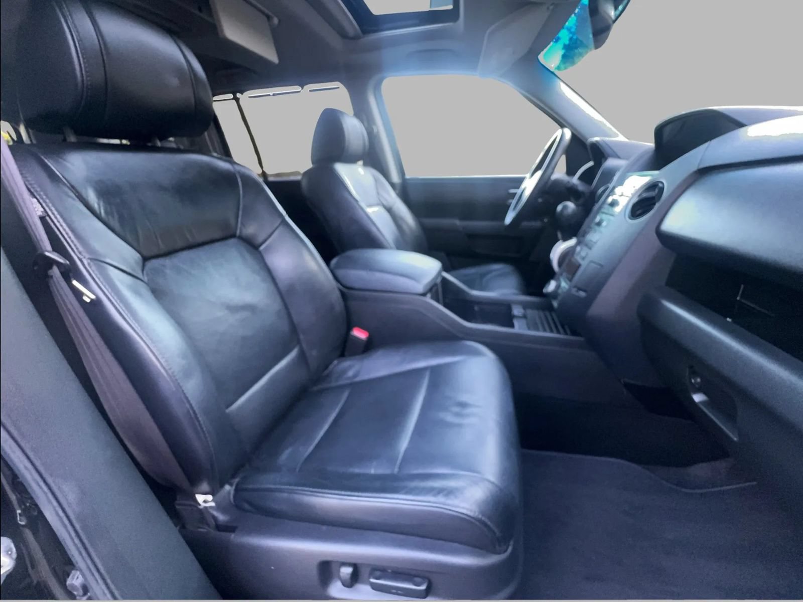 Used 2011 Honda Pilot Touring image 29