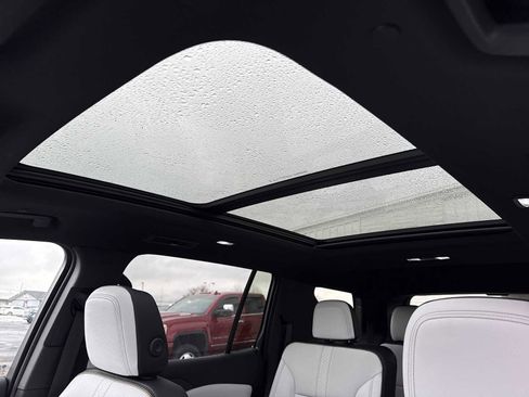 New 2026 Chevrolet Traverse High Country w/ LPO, Floor Liner Package FWD image 16