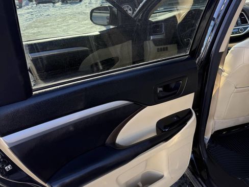 Used 2018 Toyota Highlander Plus image 21