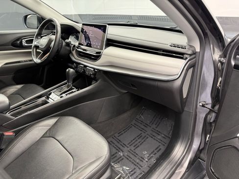 Used 2022 Jeep Compass Limited image 50