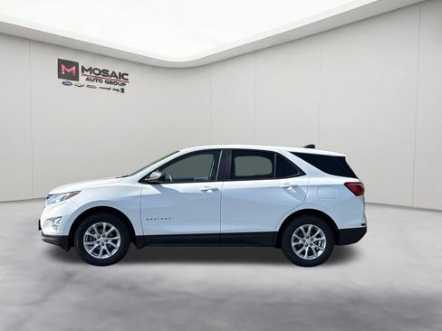 Used 2020 Chevrolet Equinox LS w/ LS Convenience Package AWD/4WD image 5