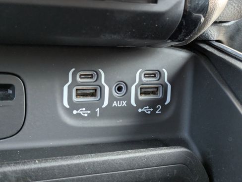 Used 2019 RAM 1500 Laramie RWD image 23
