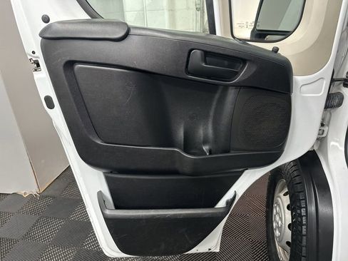 Used 2021 RAM ProMaster 2500 FWD image 16