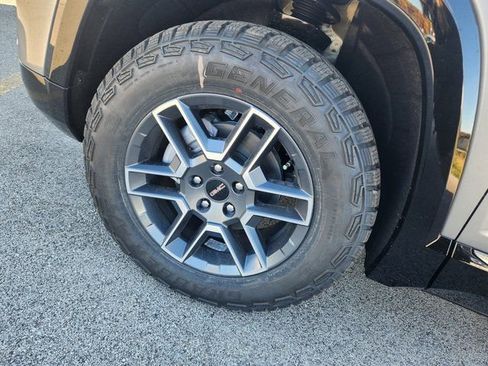 New 2026 GMC Terrain AT4 w/ Technology Package II image 23