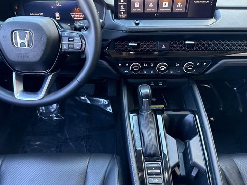 Certified 2023 Honda Accord Touring image 28
