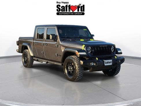 Used 2025 Jeep Gladiator Willys image 9