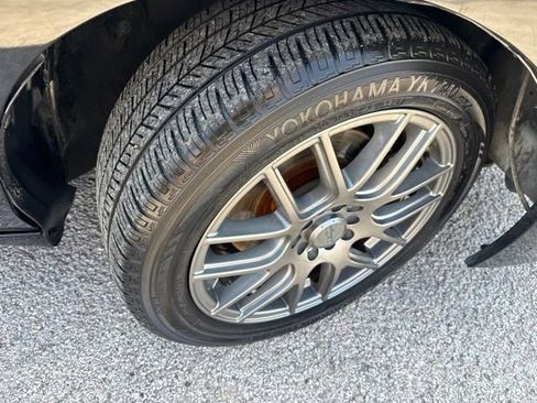 Used 2011 Honda Accord EX-L image 10