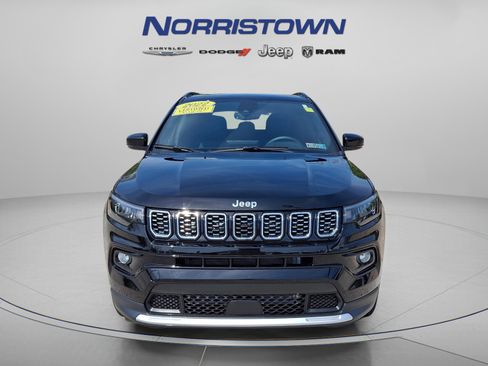Certified 2024 Jeep Compass Limited AWD/4WD image 2