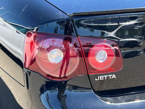 Used 2010 Volkswagen Jetta Limited Edition w/ California Edition Pkg image 20