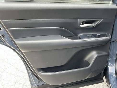 Used 2024 Toyota Grand Highlander XLE image 17