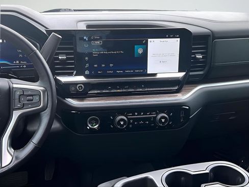 Certified 2022 Chevrolet Silverado 1500 LT image 16