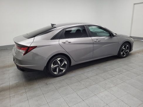 Used 2023 Hyundai Elantra SEL w/ Convenience Package FWD image 10