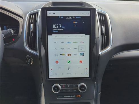 Used 2024 Ford Edge Titanium image 14