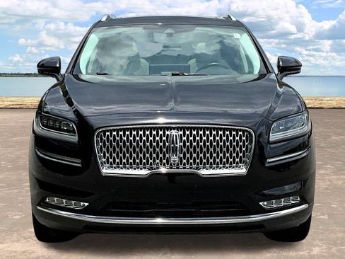 Used 2022 Lincoln Nautilus Black Label w/ Cargo Utility Package AWD/4WD image 2