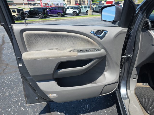 Used 2010 Honda Odyssey EX image 12