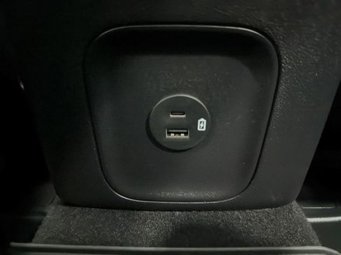 Used 2022 Ford Escape Titanium AWD/4WD image 33