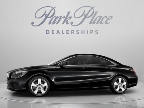 Used 2015 Mercedes-Benz CLA 250 image 4