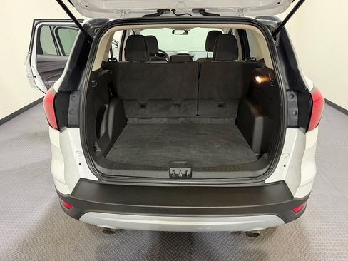 Used 2019 Ford Escape SE FWD image 11
